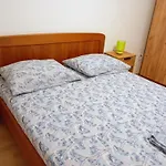 Sunny With 3 Bedrooms Trogir