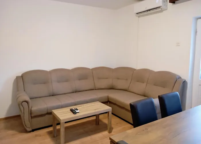 아파트 Sunny With 3 Bedrooms